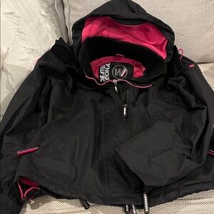 Superdry Women’s WindCheater Black SkiJacket with Pink Accents.  Size 6.